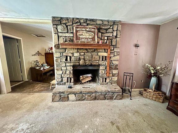 5th image of 205 Rolling Oaks Dr