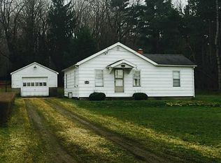 1865 Gunnison Rd, Erie, PA 16509