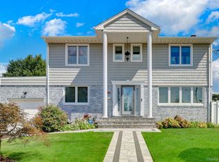 204 Bayview Avenue, Massapequa, NY 11758