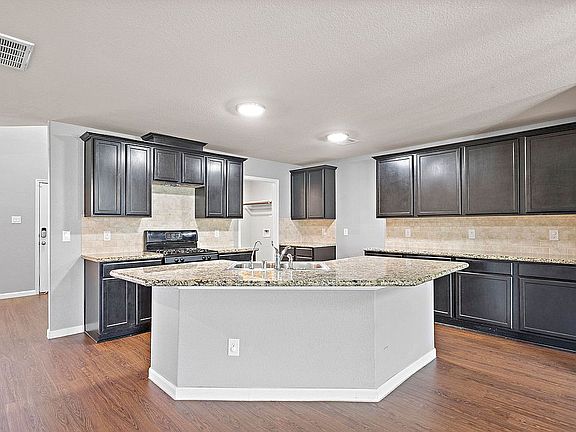 4th image of 73 Palm Grove Dr