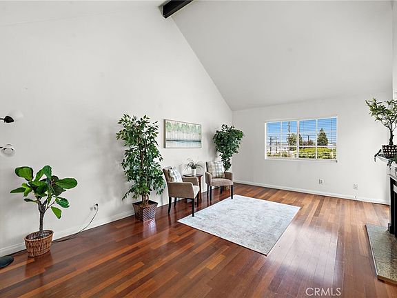 5th image of 1100 Newport Ave Unit 404