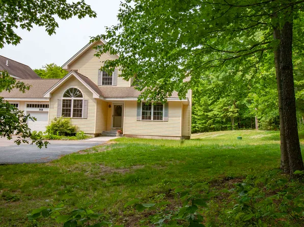 35 Ledgewood Drive #B, Goffstown, NH 03045