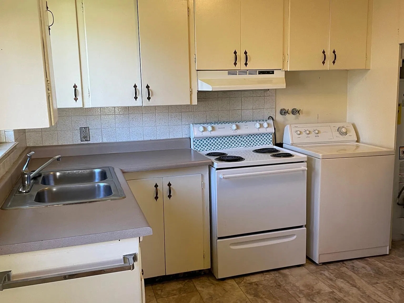 1 bed, 750 sqft, $1,850 — Photo 3