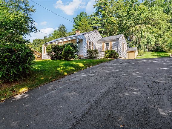 3rd image of 44 New Boston Rd
