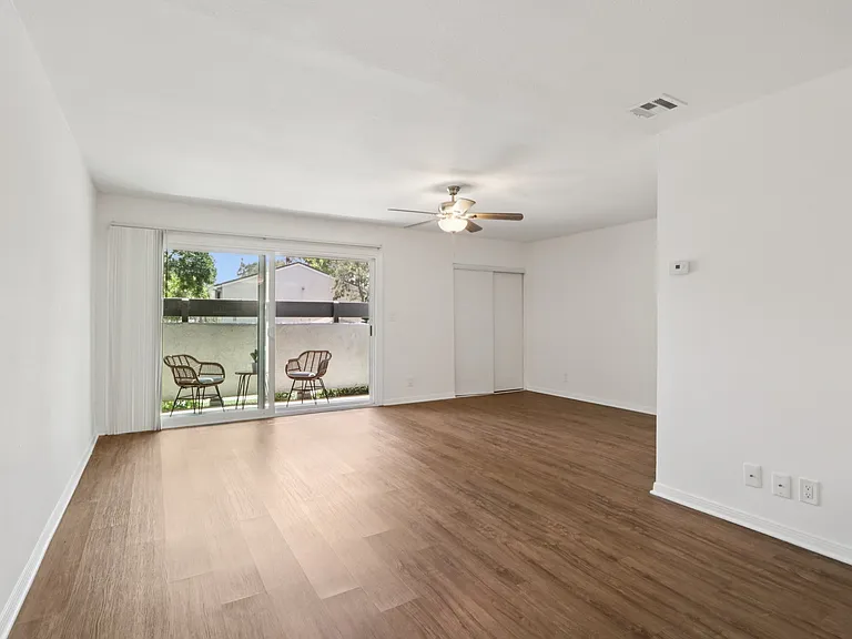 The Linden Apartments — Photo 21