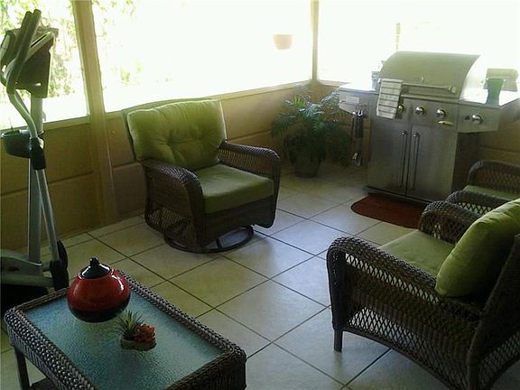 4th image of 7312 NW 57th Pl