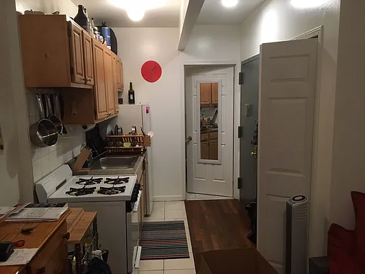 Rented by New York Realty | media 25