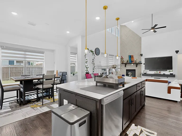 2905 Emerald Trace Dr — Photo 12
