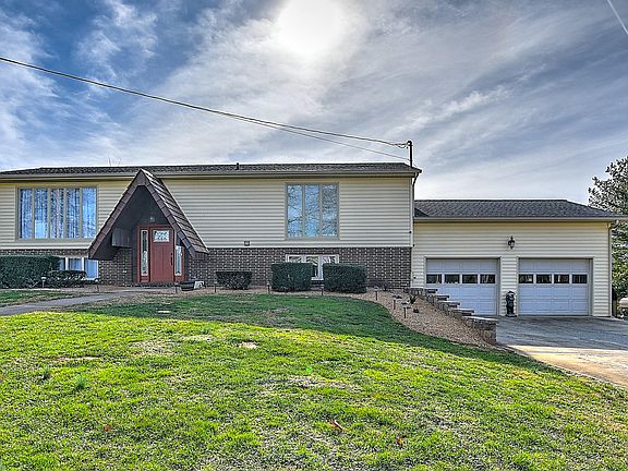 2nd image of 1039 Grace Dr