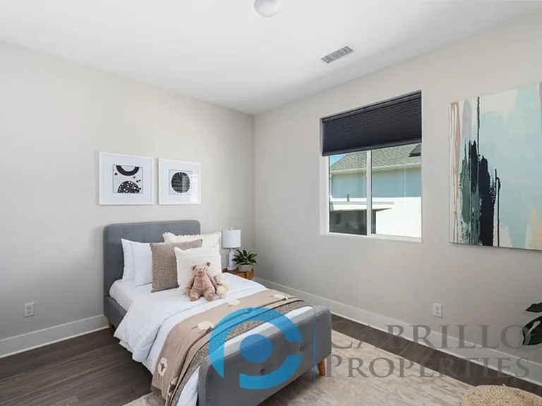 1675 Neptune Ave — Photo 39