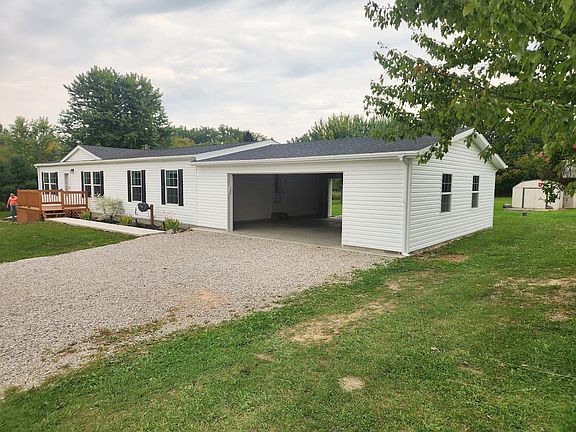 3rd image of 5747 Camp Rd