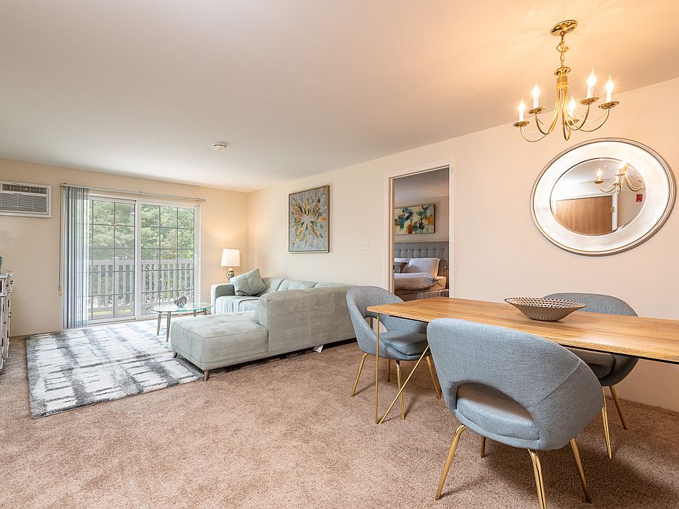 1st image of 332 N Broadway #332-002