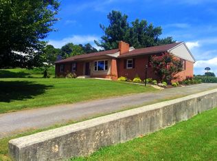 141 Witmer Rd, Lancaster, PA 17602