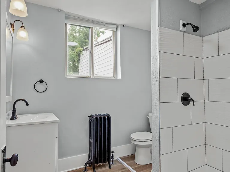 1010 Hampshire Ave #2 — Photo 10