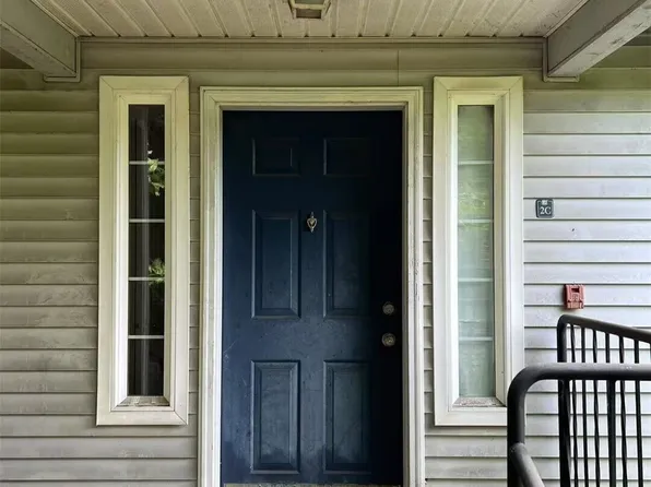 1160 Monroe Avenue NE #C2, Renton, WA 98056