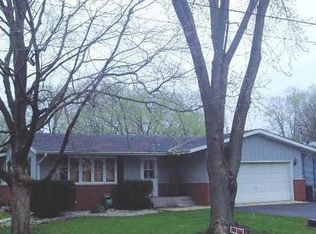 926 Elm St, Sandwich, IL 60548