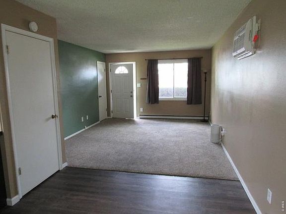 4th image of 211 Gayle St