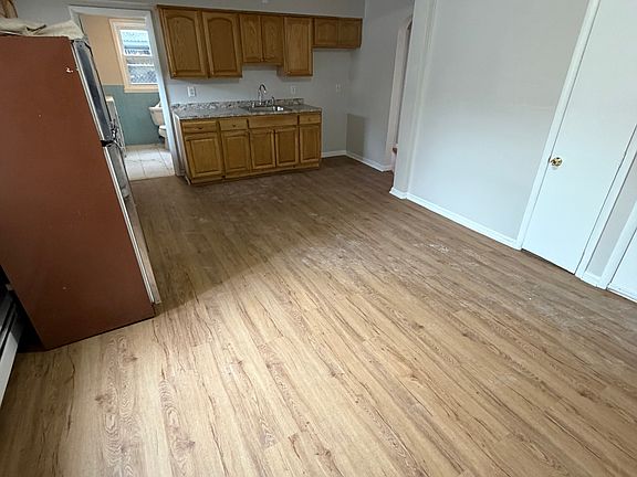 2nd image of 79 Van Buren St #1