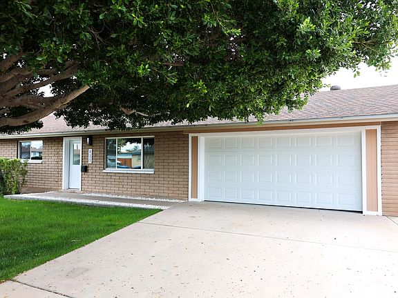 3rd image of 827 N Lesueur