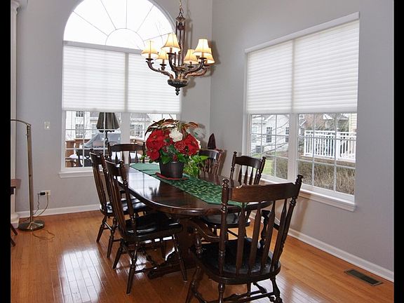 5th image of 4061 Pheasant Ct #4061