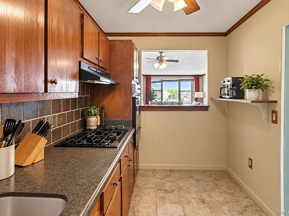 5th image of 333 E Broadway #2K