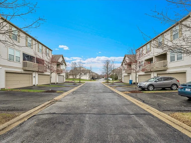 404 Belvedere Ln — Photo 30