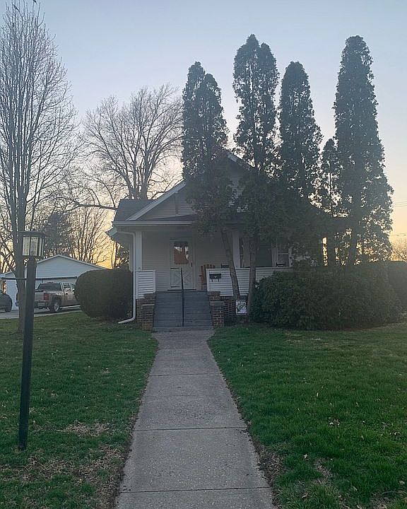 1st image of 1300 Southmoreland Pl