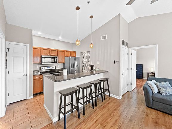 5th image of 10764 70th Ave #3306