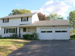 75 Pamda Dr, Rochester, NY 14617