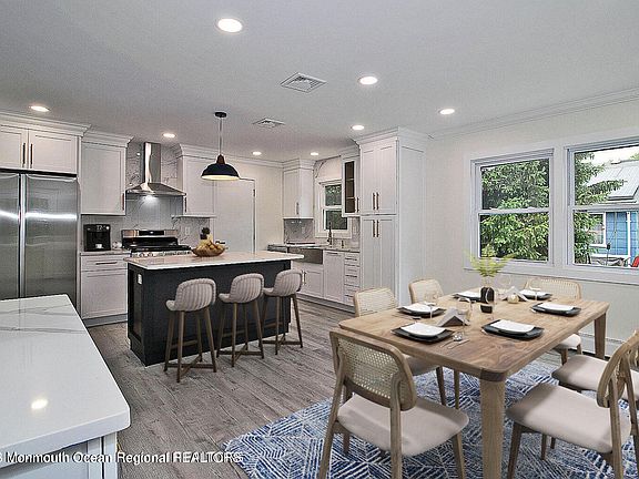 4th image of 202 Martinique Drive