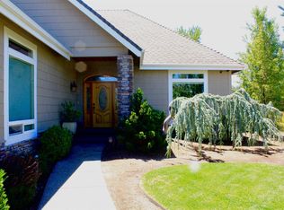 117 Whispering Dr, Grants Pass, OR 97527
