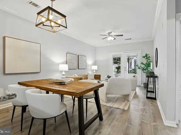 9486 Virginia Center Blvd Unit 5, Vienna, VA 22181