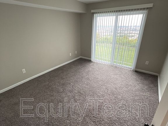 5th image of 2600 Bushnell St APT 14