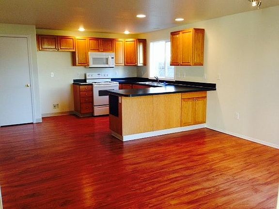 5th image of 3317 NE 148th Ave