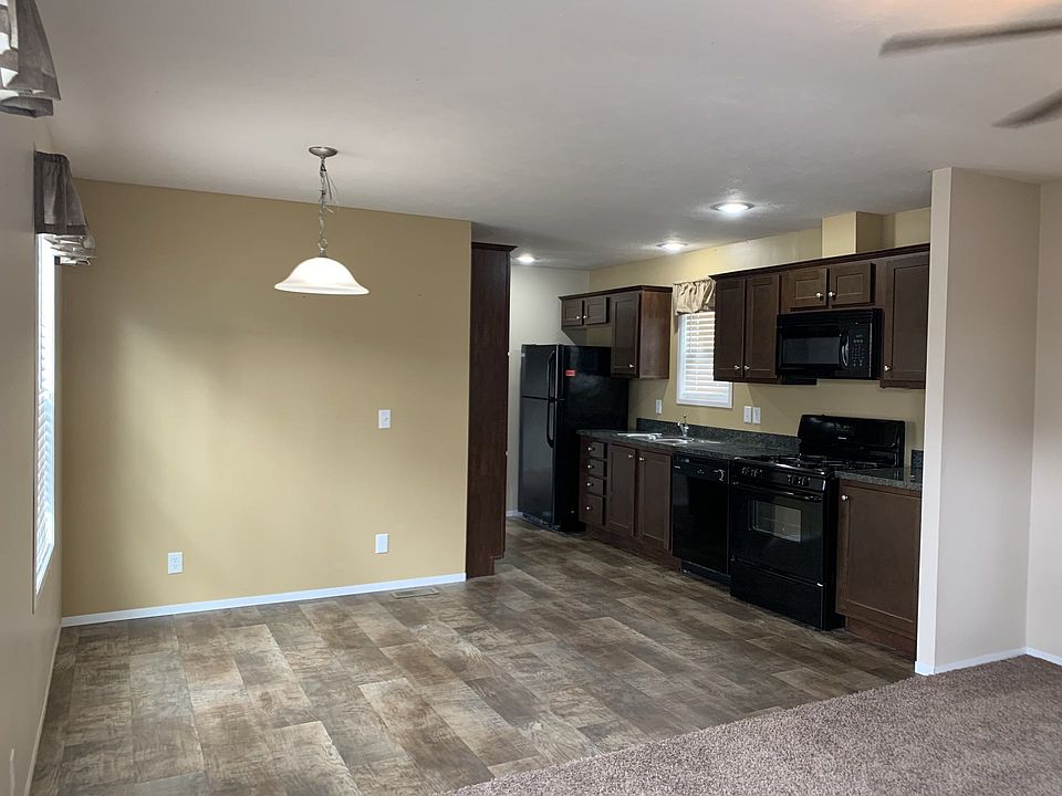 1st image of 516 Courtland Ln #162