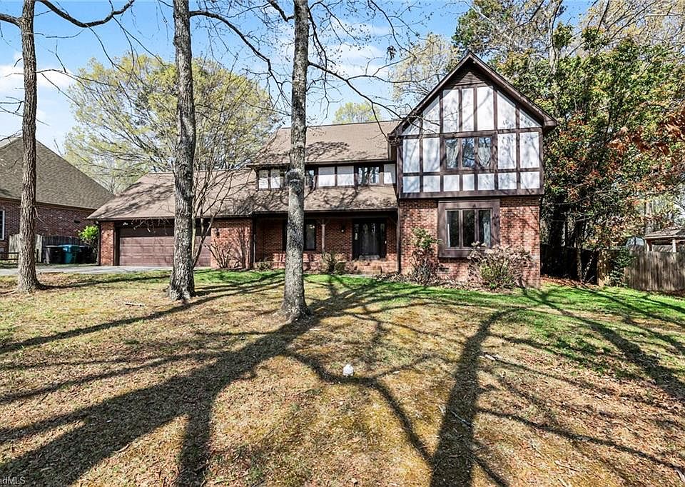 1st image of 4103 Oak Hollow Dr