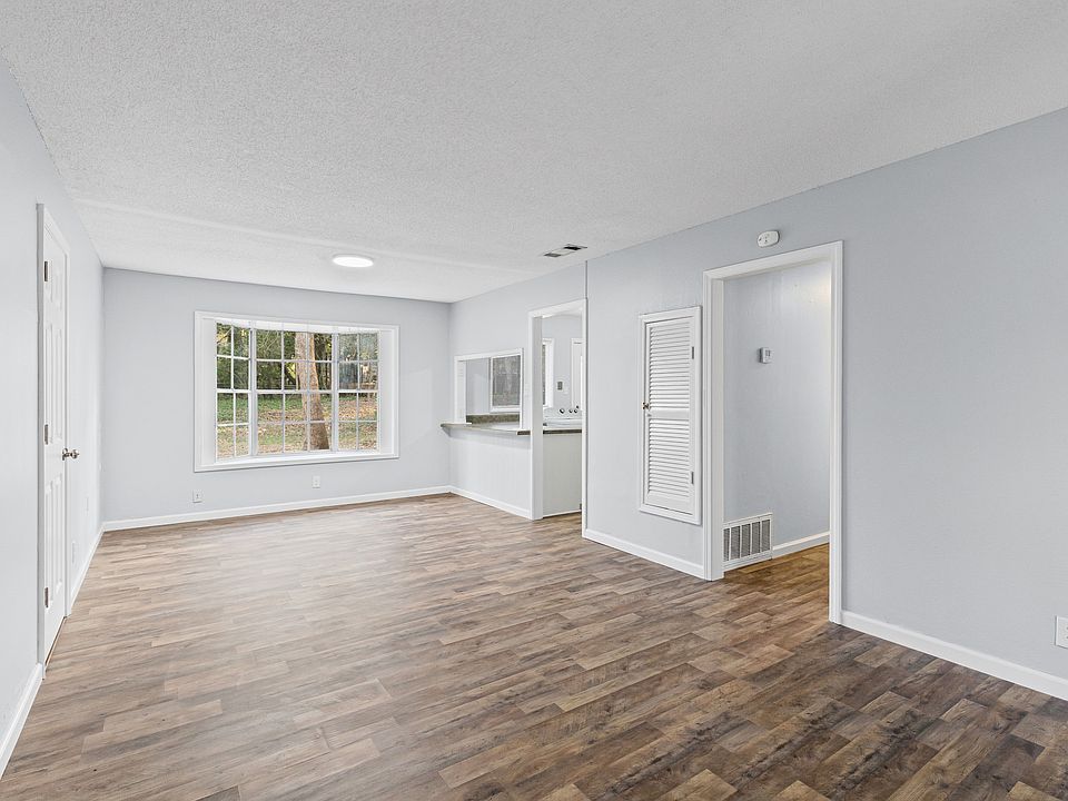 1st image of 4161 Rebecca Rd