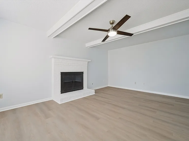1578 Winthrope Dr — Photo 8