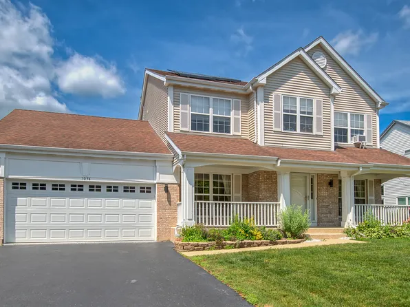 1094 Vista Dr, Gurnee, IL 60031