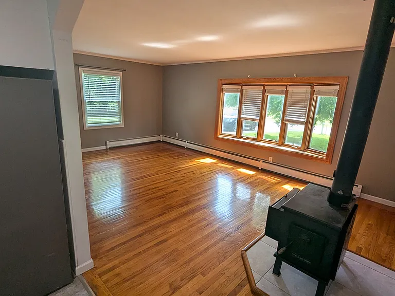 384 Martin Rd — Photo 7