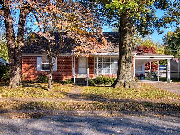 2nd image of 2535 Iroquois Dr