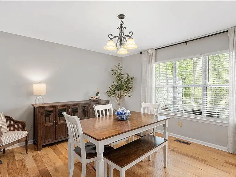 4520 Timberhurst Dr — Photo 10