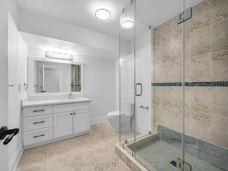 26 Liebeck Cres — Photo 19