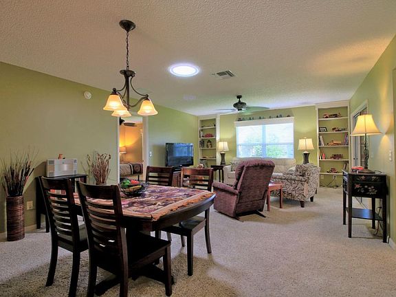 3rd image of 2733 Edwards Ln