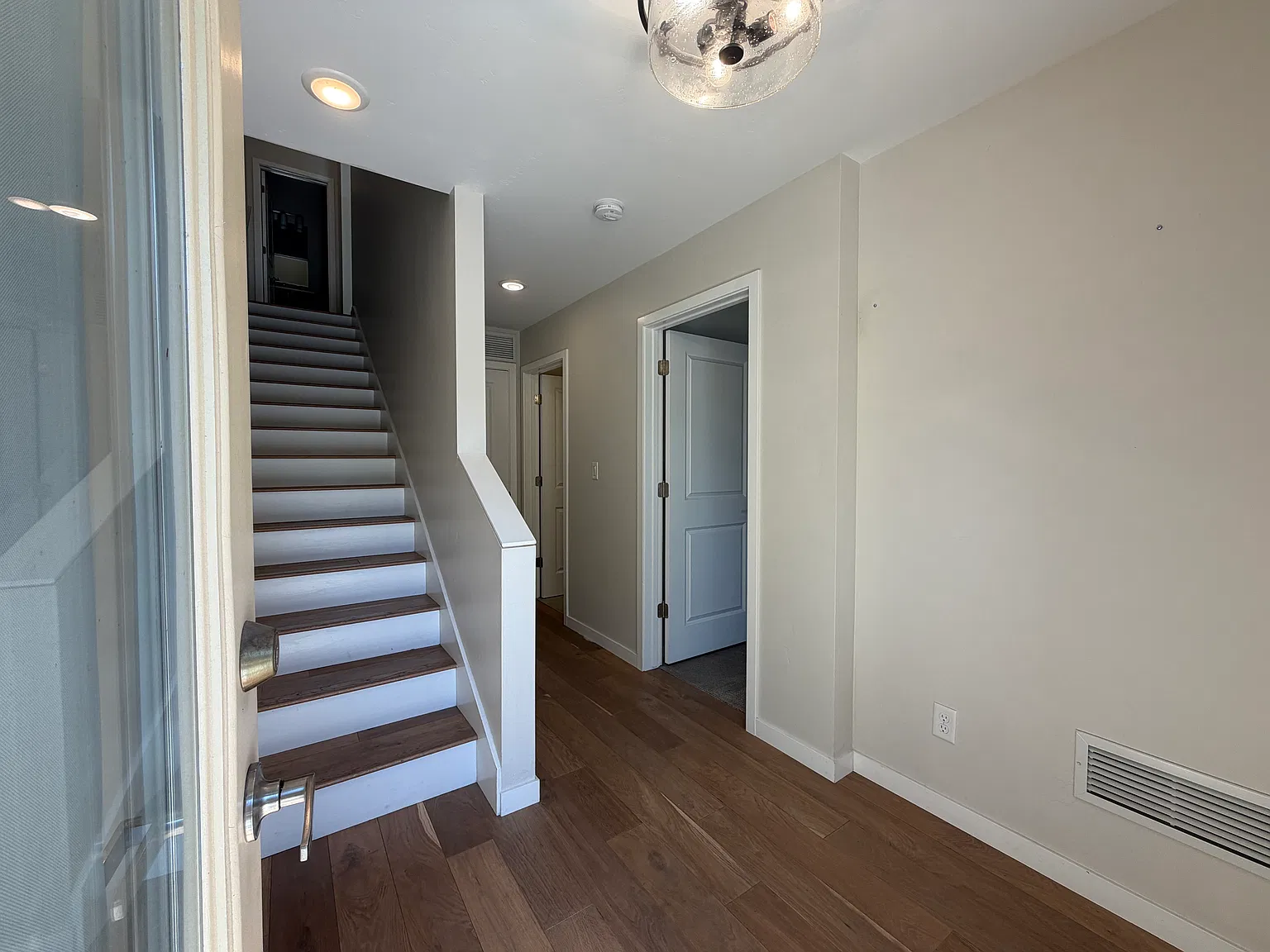 3 bed, 1739 sqft, $3,250 — Photo 3