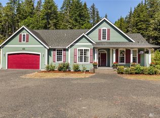 70 N Sun Pl, Hoodsport, WA 98548