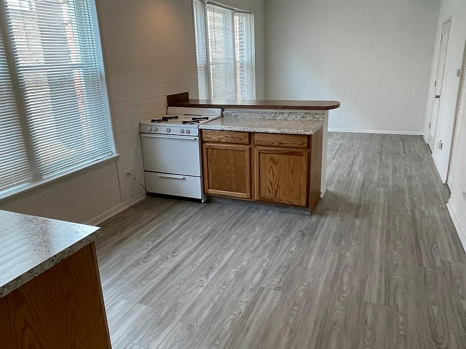 1st image of 2346 W Taylor St #3