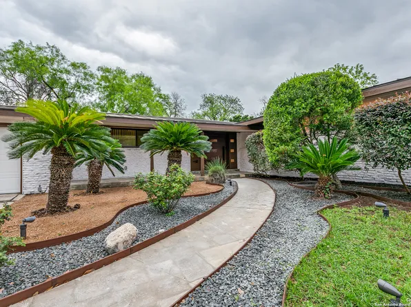 105 Parade, San Antonio, TX 78213