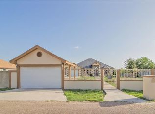 20 Zinnia St, Roma, TX 78582