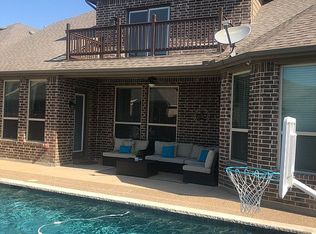 2806 Twin Ridge Dr, Arlington, TX 76001